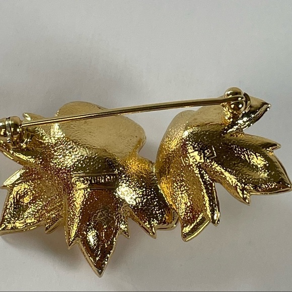 D’orlan Double Flower Brooch Gold Plated - Picture 7 of 9